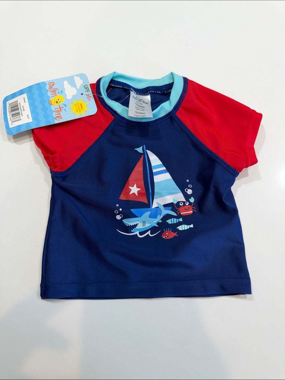 Boys' Navy & Red Sailboat Rash Guard